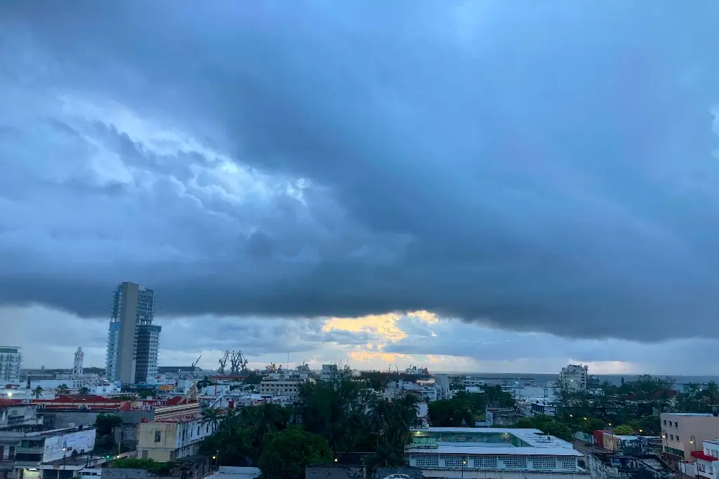 Imagen ¿Seguirá la lluvia en Veracruz? Checa el pronóstico ante de salir de casa