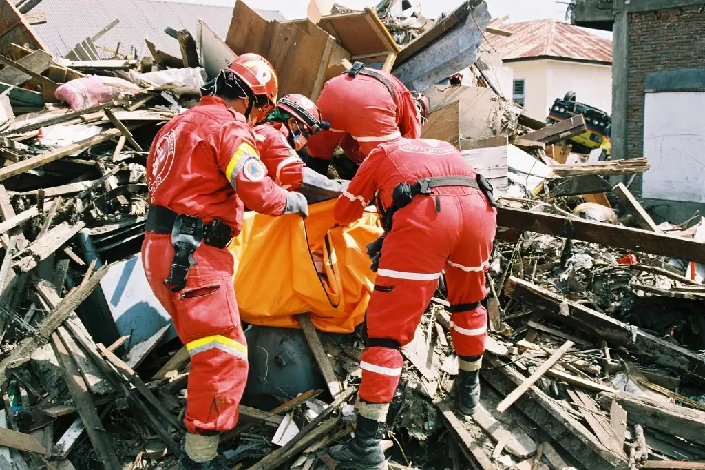 Imagen Topos Tlatelolco, el grupo de héroes mexicanos que nació tras el sismo de 1985
