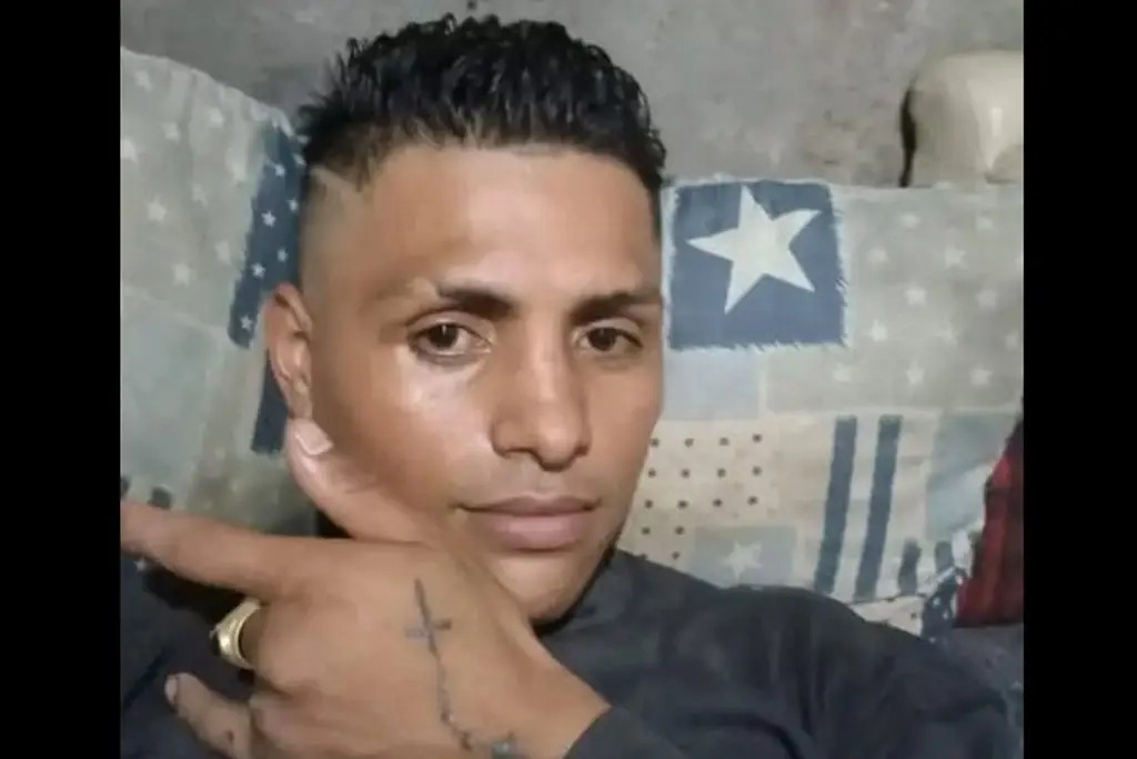 Imagen Muere conductor de microbús que desalojó a pasajeros tras explosión de pipa; van 26 fallecidos