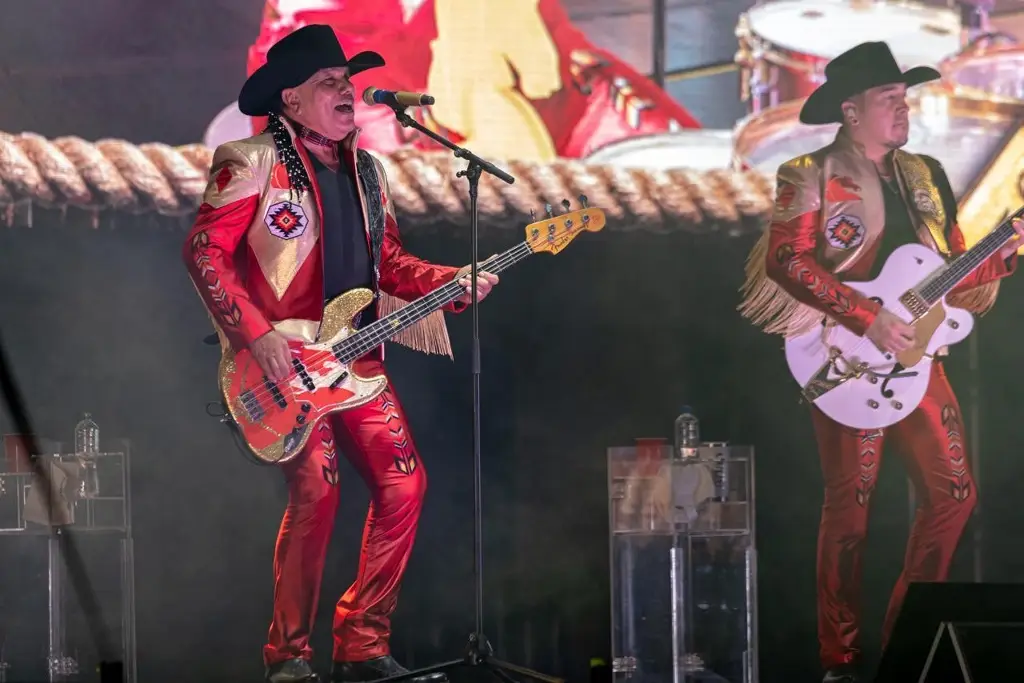 Imagen ¡Conciertazo! Bronco llega a Veracruz, canta y deja huella (+fotos)