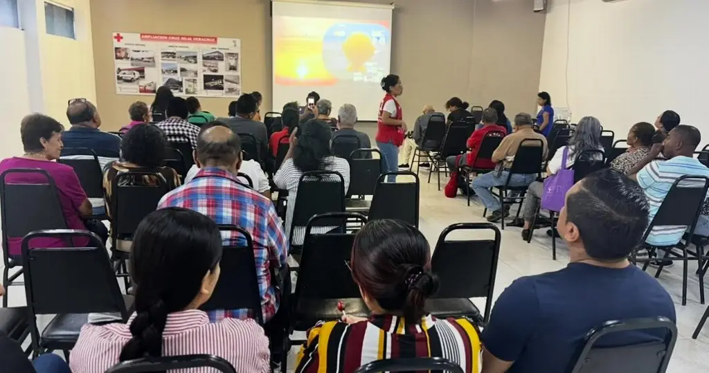 Imagen Ofrecen consultas psicológicas como parte del programa de salud mental en la Cruz Roja Veracruz