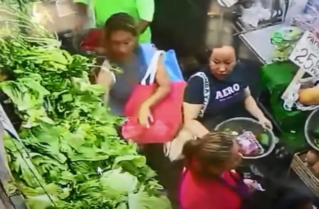 Imagen Exhiben a presunta carterista en mercado de Veracruz (+Video)