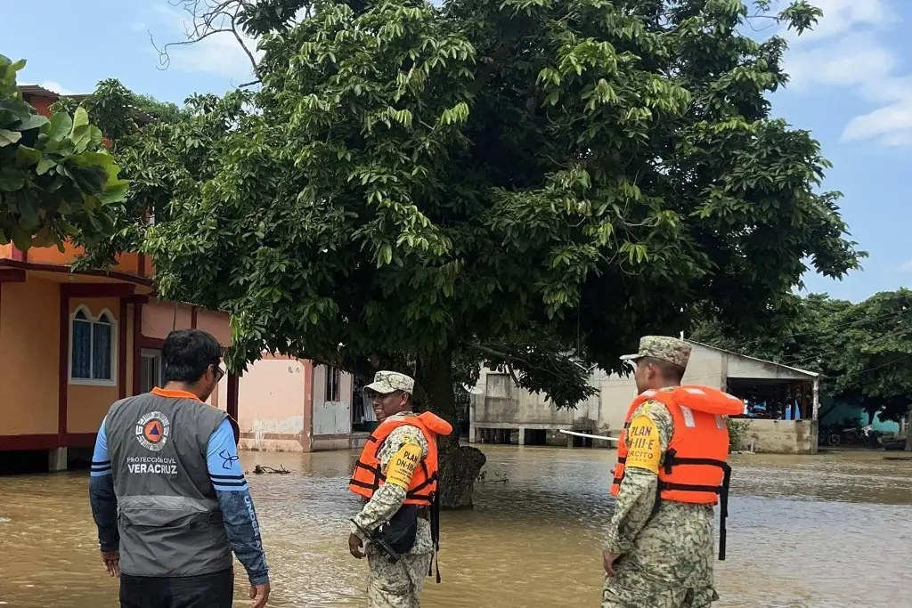 Imagen Más de mil viviendas afectadas por inundaciones al sur de Veracruz 