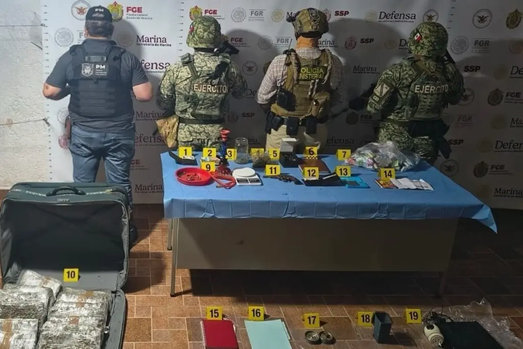 Imagen Aseguran droga, arma de fuego y joyería tras cateo en Xico