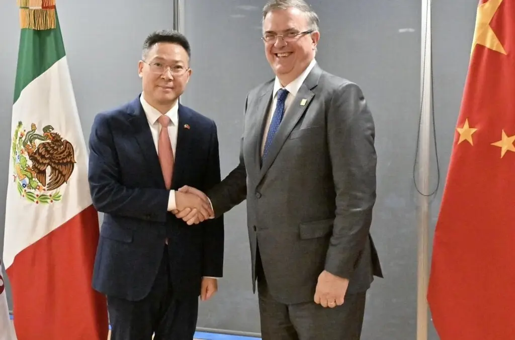 Imagen Ebrard se reúne con embajador de China por aranceles de México al país asiático