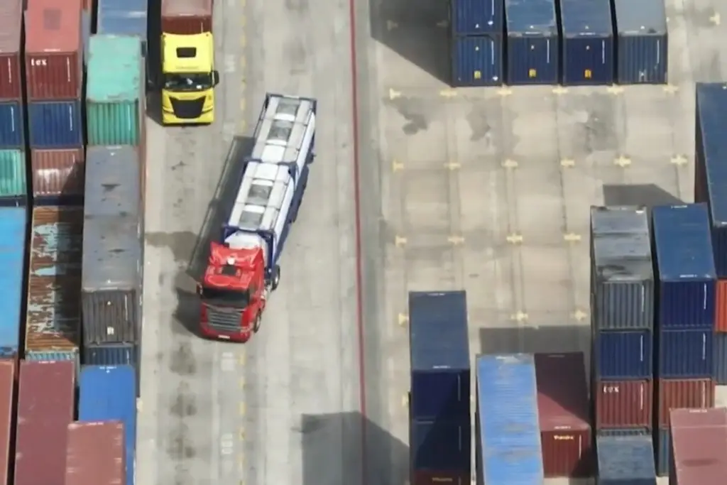 Imagen En operación 'Spider' detienen a 81 integrantes de red criminal en importante puerto de Valencia
