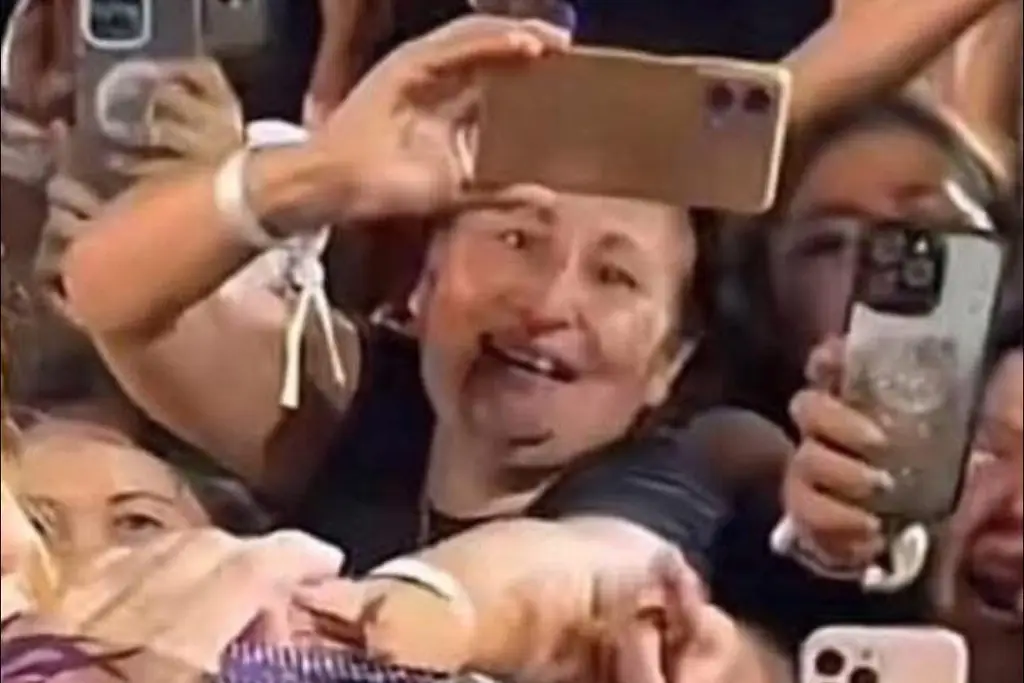 Imagen ¿Que pasó con la doñita que se desgreñaron en el concierto de Shakira? (+fotos)