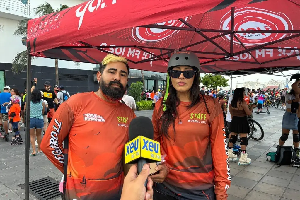 Imagen Hacen mega recorrido en patines, patinetas y bicicletas en Veracruz 