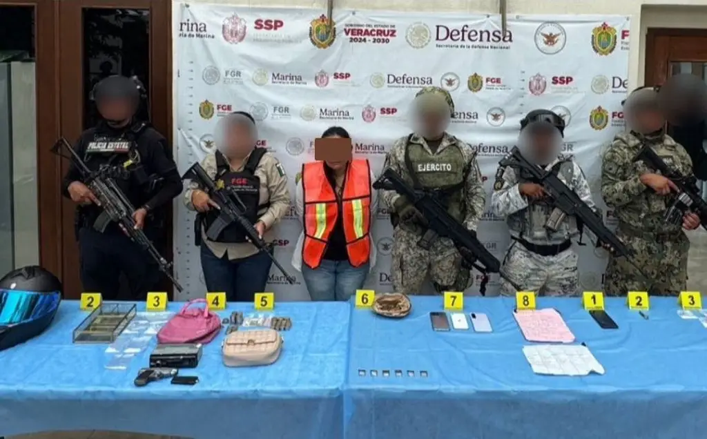 Imagen Detienen a mujer tras cateo en Fortín, Veracruz; esto fue lo que encotraron