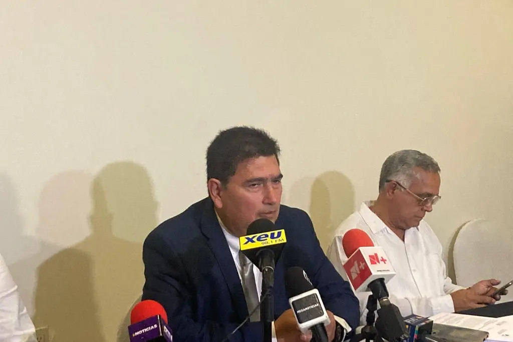 Imagen Acusan presunta usurpación de AMIC nacional y en Veracruz