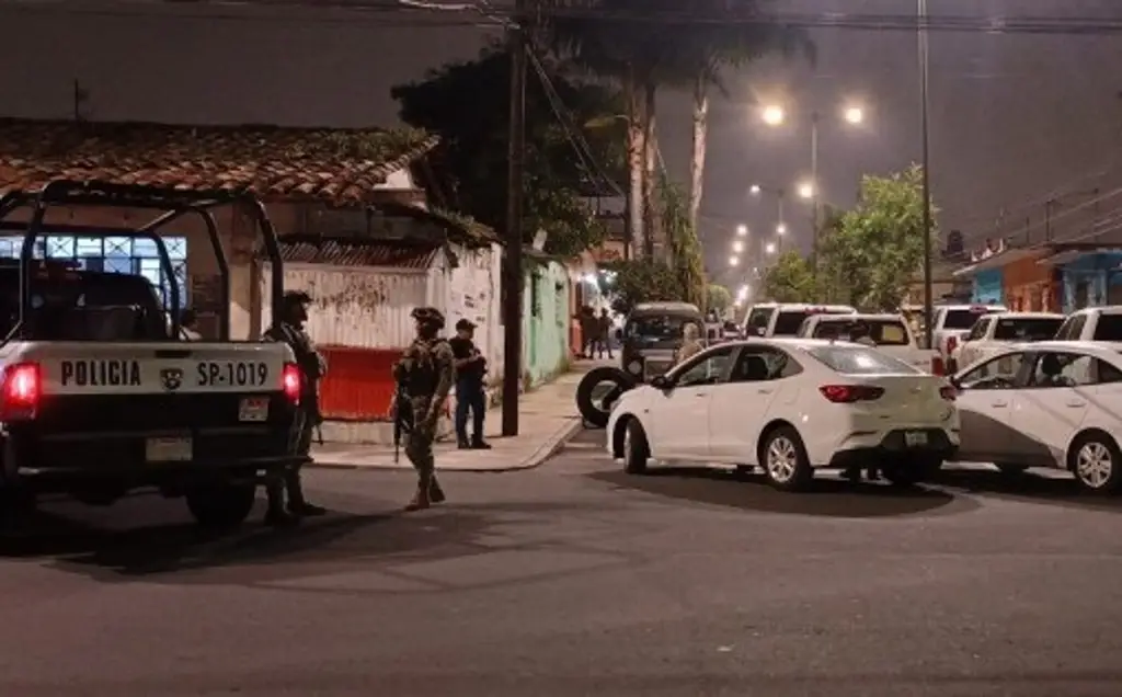 Imagen Fuerzas policiales ejecutan tres cateos en Orizaba y Rafael Delgado, Veracruz
