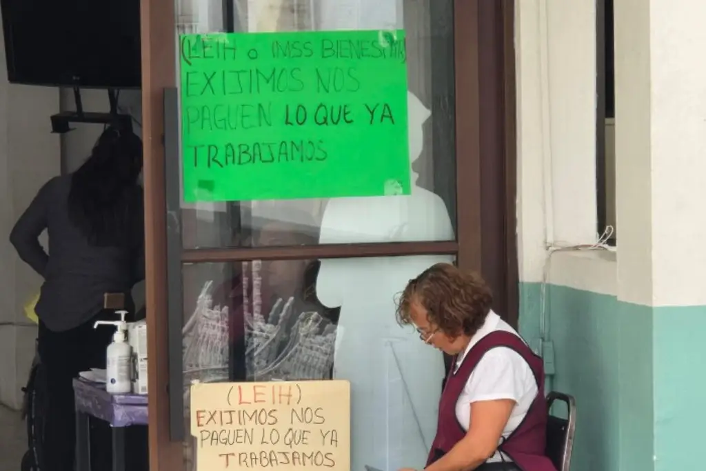 Imagen Continúa el retraso en pago de salarios de trabajadores de limpieza de hospitales en Veracruz