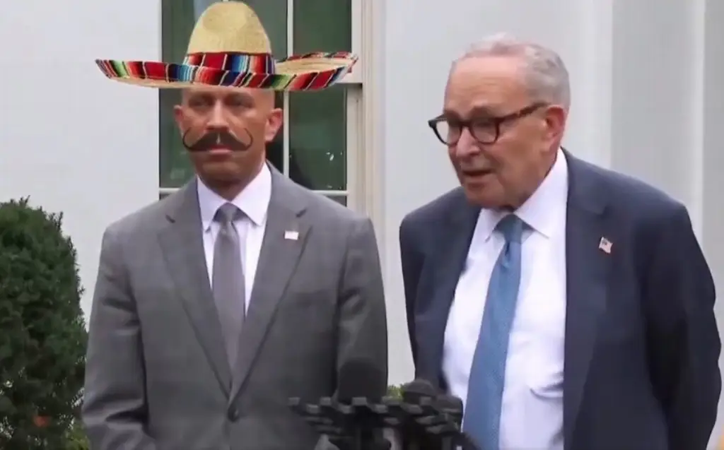 Imagen Así se burló Trump del líder demócrata en la Cámara de Representantes (+Video)