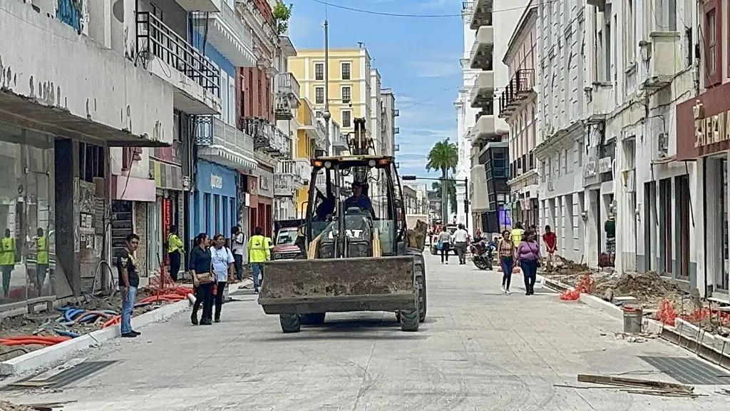 Imagen Más de 20 obras en Veracruz por concluir, incluida la avenida Independencia 