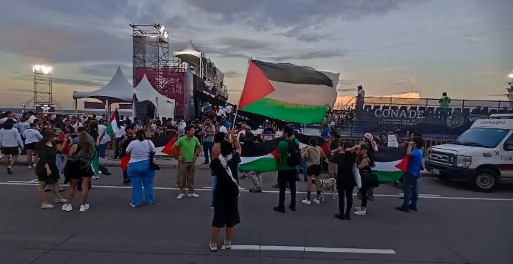 Imagen Así protestaron propalestinos durante Mundial de Voleibol 'Challenge' en Boca del Río