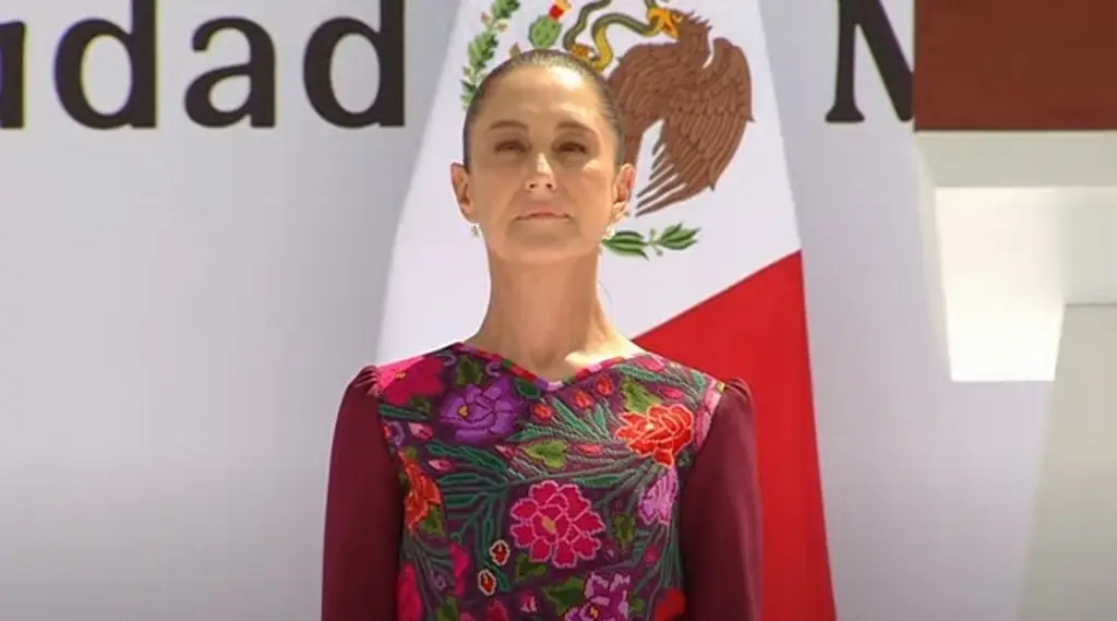 Imagen Arranca informe de Claudia Sheinbaum en Zócalo de CDMX; síguelo en XEU