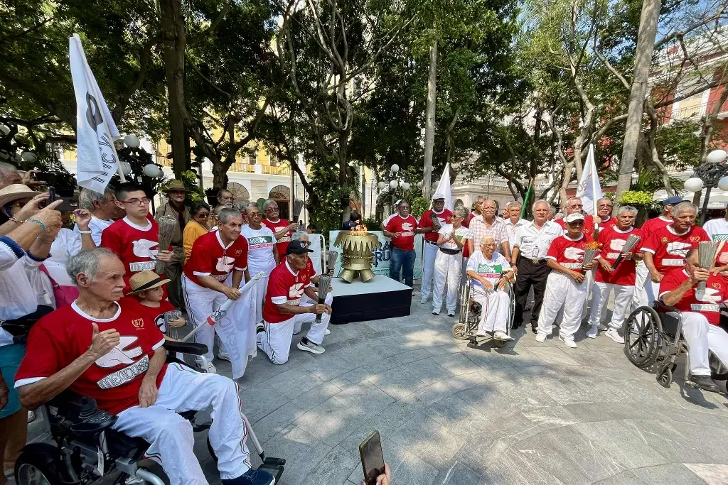 Imagen Celebran la llegada del fuego olímpico del 68 en Veracruz 