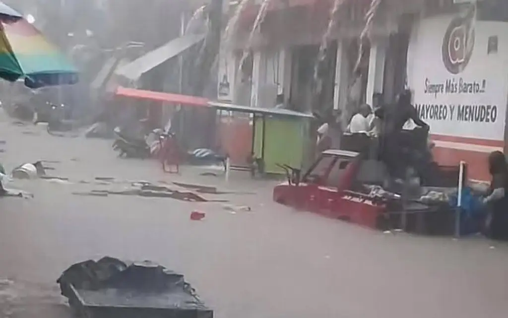 Imagen Fuertes lluvias provocan desbordamientos de ríos e inundaciones en Chiapas