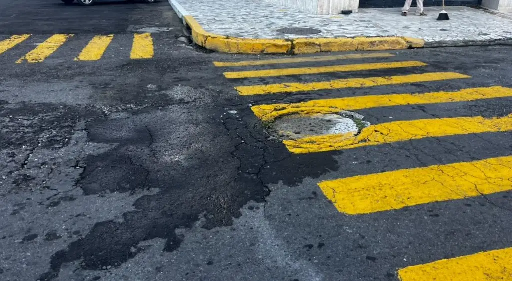 Imagen Reportan drenaje tapado en Veracruz