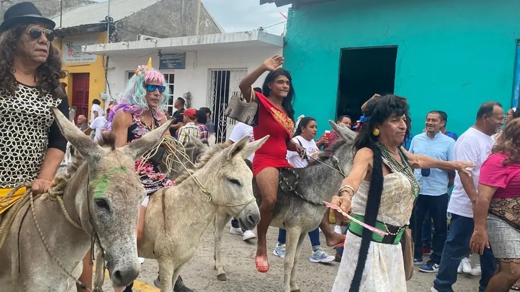 Imagen Invitan al encierro de burros en Alvarado; checa cuándo será 