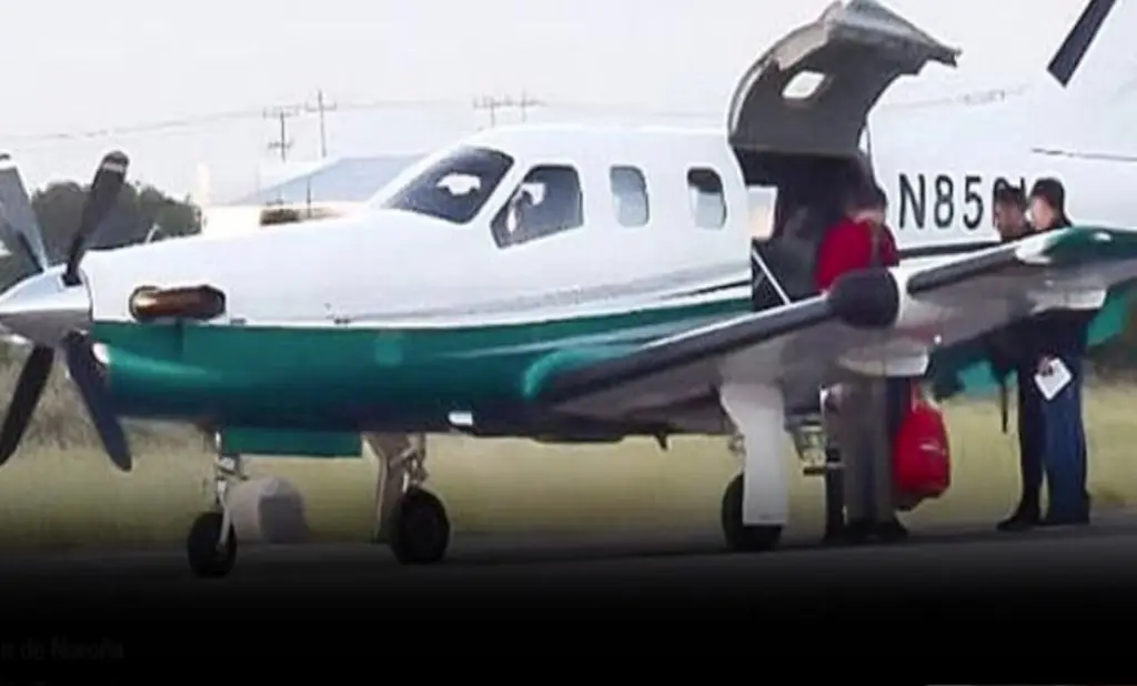 Imagen Exhiben a Fernández Noroña haciendo gira en avión de lujo de 2 mil dólares por hora (+Video)