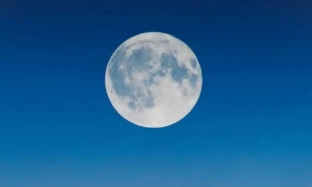 Imagen Científicos revelan diferencias entre las 2 caras de la Luna 