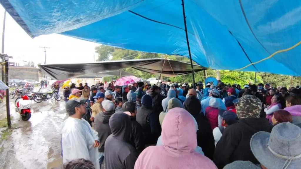 Imagen Habitantes de Soledad Atzompa, Veracruz advierten que podrían extender su bloqueo