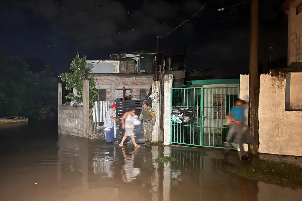 Imagen Sigue aumentando el nivel del Río Cazones. Estos son los puntos críticos