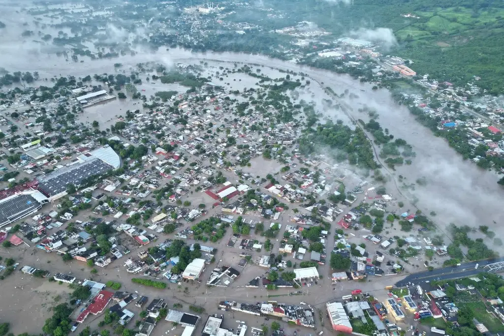 Imagen Nahle cancela visita al Cervantino por emergencia en Poza Rica; viaja al norte del estado