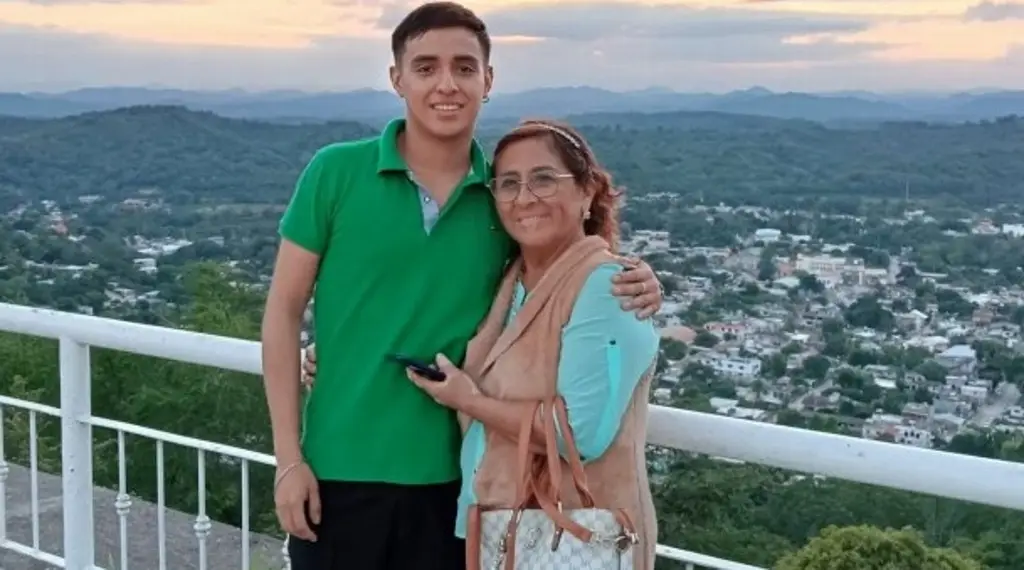 Imagen Joven pide ayuda para localizar a su mamá al norte de Veracruz; río entró a su casa 
