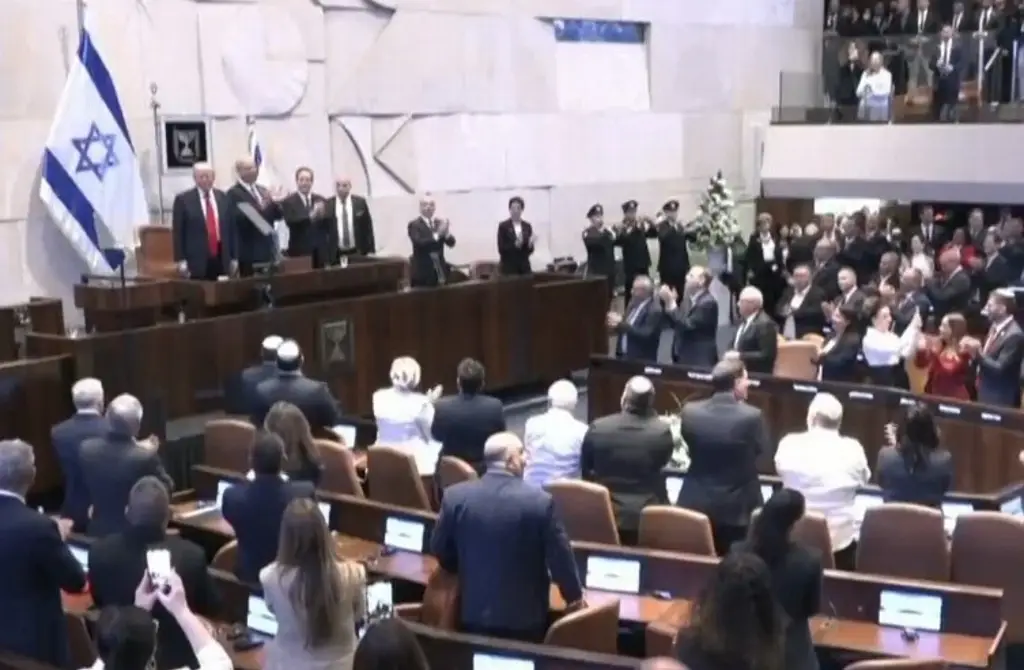 Imagen Ovacionan y elogian a Trump en Parlamento israelí (+Video)
