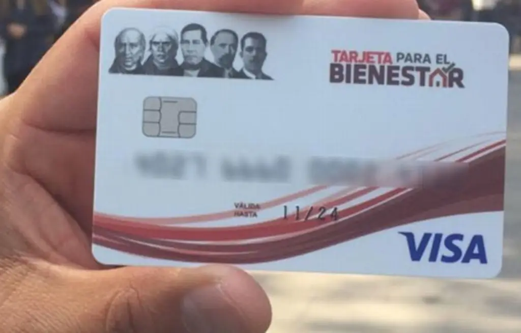 Imagen Mujer lleva 6 años tramitando Pensión del Bienestar en Veracruz; 'nos traen a las vueltas'