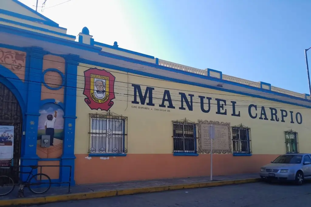 Imagen A punto de colapsar techo de escuela en Cosamaloapan, Veracruz