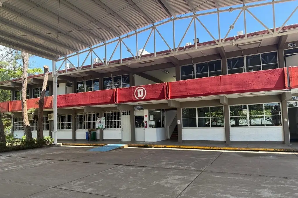 Imagen En esta escuela de Veracruz han preparado a más de 20 mil estudiantes 