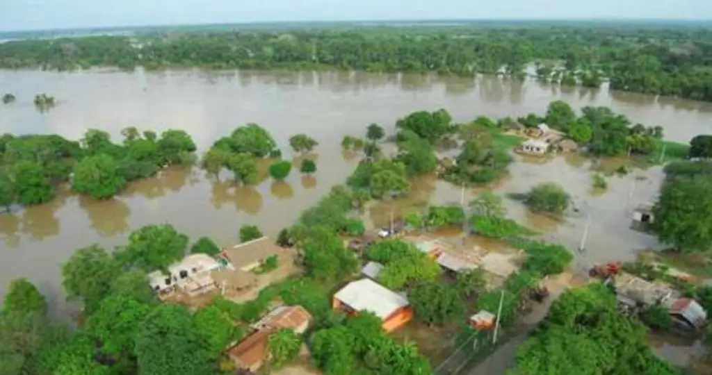 Imagen Se desborda el río Pánuco; hay 486 personas en albergues