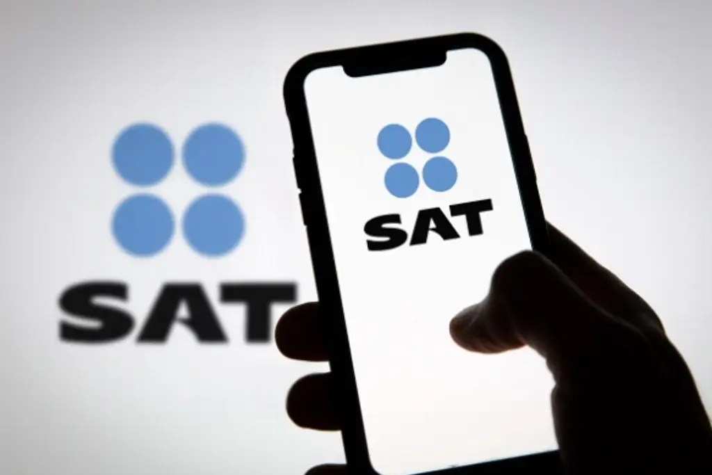 Imagen ¿Cómo protegerse del 'espionaje' del SAT en tus finanzas digitales?