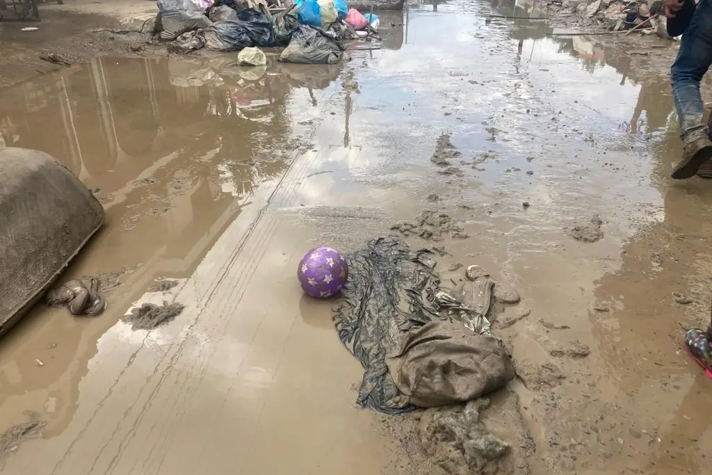 Imagen Crisis sanitaria en Poza Rica; alertan por enfermedad que mató a mucha gente en 1999, tras inundaciones