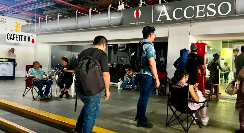 Imagen Continúa el “vía crucis” para realizar tramites vehiculares en la zona conurbada