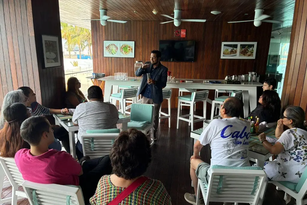 Realiza el Hotel Emporio Veracruz: Taller de Café y Miel Sustentable