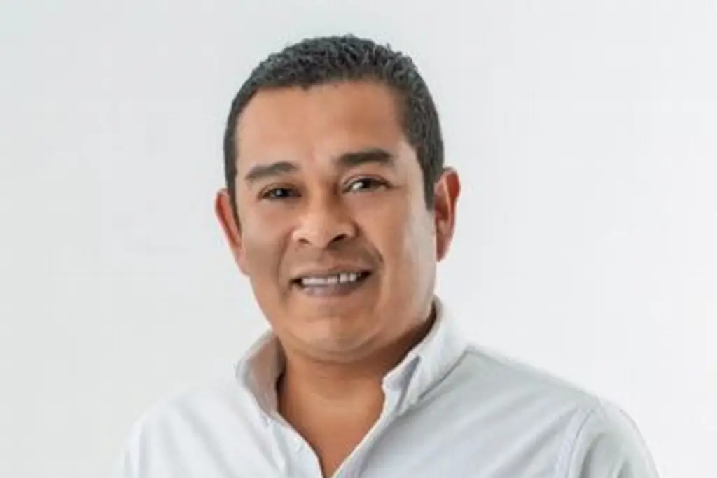 Imagen Asesinan a Andrés González Guillén ex director del DIF de Hueyapan