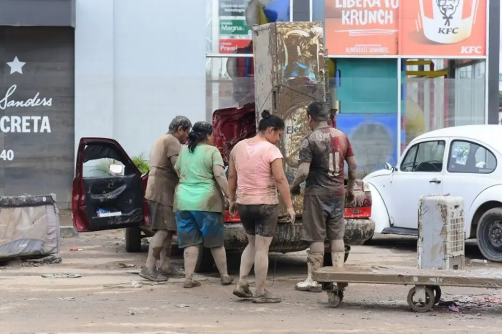 Imagen Reportan a Ilamatlán y Texcatepec, incomunicados a más de una semana de inundaciones