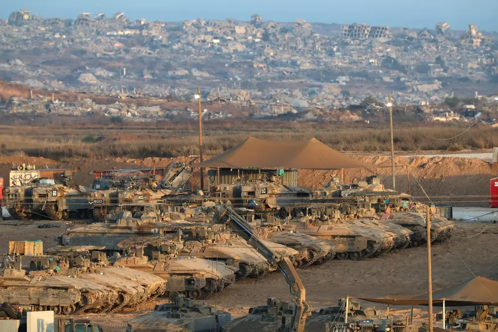 Imagen Hamás entrega otros dos cuerpos de rehenes al ejército de Israel