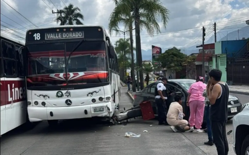 Imagen Carambola deja una persona lesionada en Orizaba, Veracruz