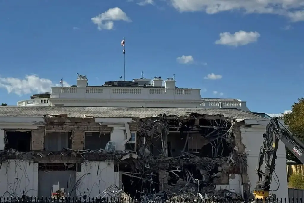 Imagen Inicia demolición del Ala Este de la Casa Blanca, para construir el salón de baile de Trump