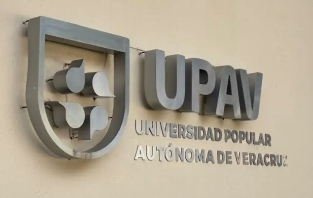 Imagen UPAV adeuda sueldo a maestros en Veracruz; advierten que habrá paro
