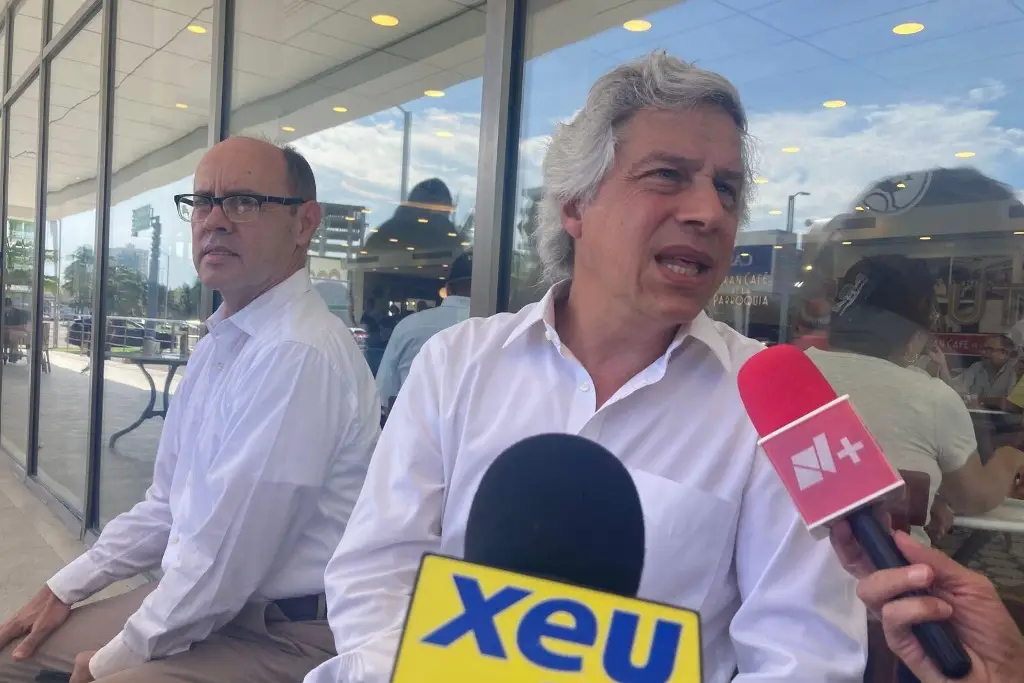 Así calificó Claudio X González actuar del gobierno ante inundación en Veracruz