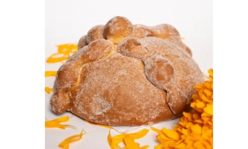 Esto debes saber acerca del pan de muerto, ¿Cuántas calorías contiene? 