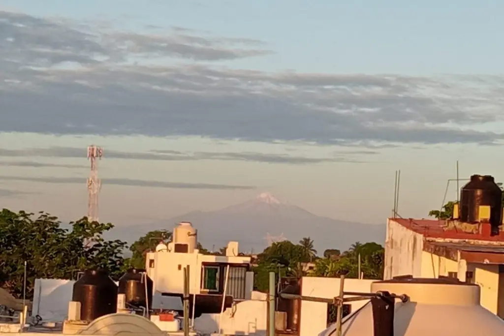 Así se observa el Pico de Orizaba desde Veracruz
