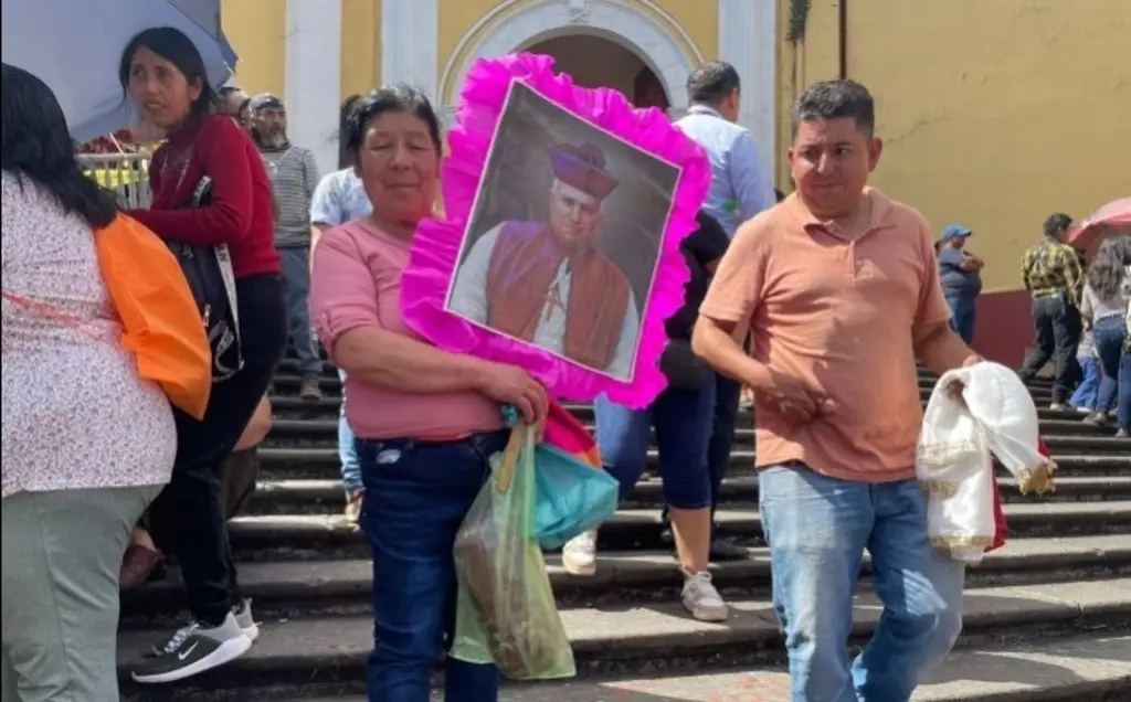 Imagen Reportan bajas ventas por escasa afluencia a fiestas de San Rafael Guizar y Valencia en Xalapa