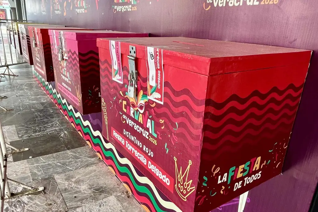 Imagen Colocan urnas de candidatos a reyes del Carnaval de Veracruz; ahora necesitan más que los votos